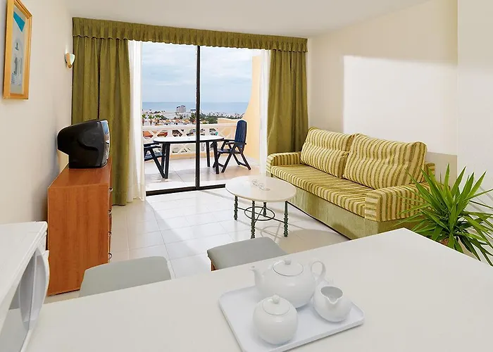 Paradise Court Appart hôtel 2*