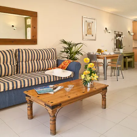 Paradise Court Appart hôtel 2*