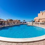 Paradise Court Apartmanhotel