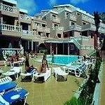 Paradise Court Apartmanhotel