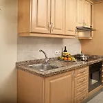Paradise Court Apartmanhotel 2*
