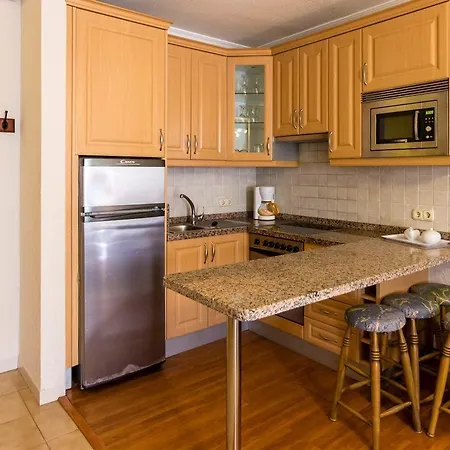 Paradise Court Apartmanhotel