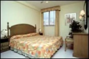 Aparthotel Paradise Court
